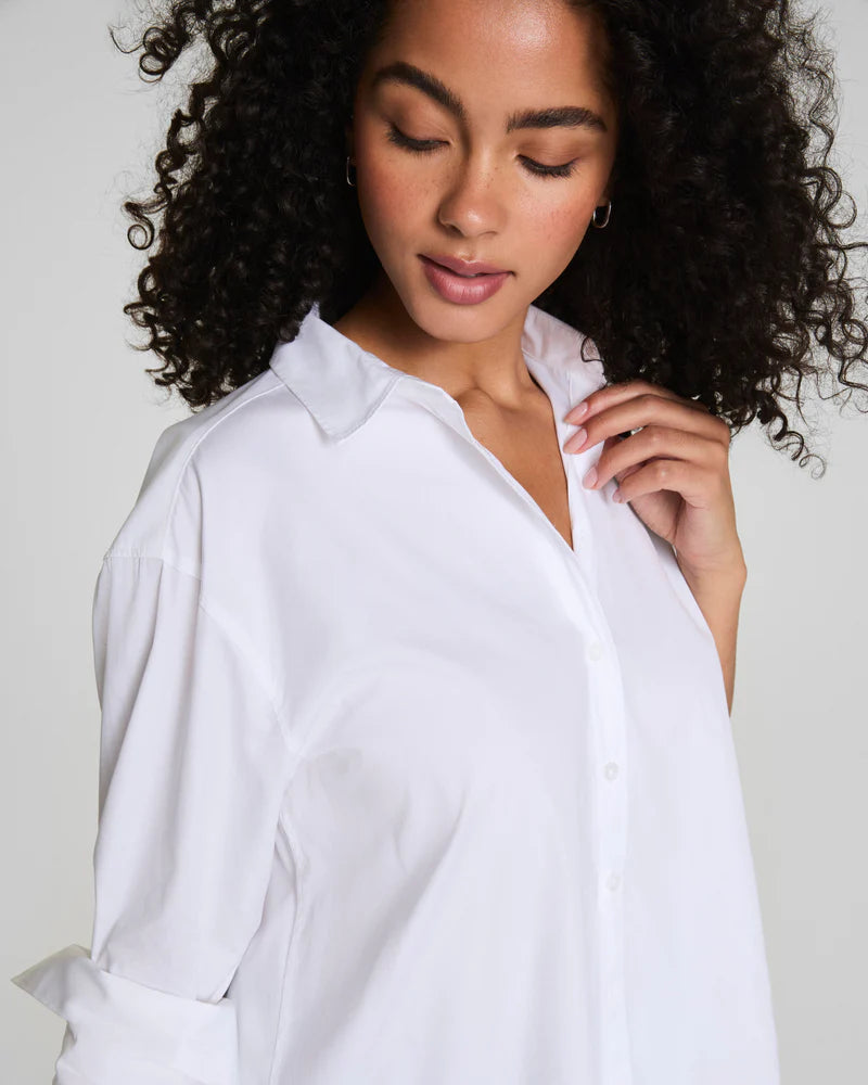 Poplin Oversized Button-Up Shirt in Classic White - Baseline Social