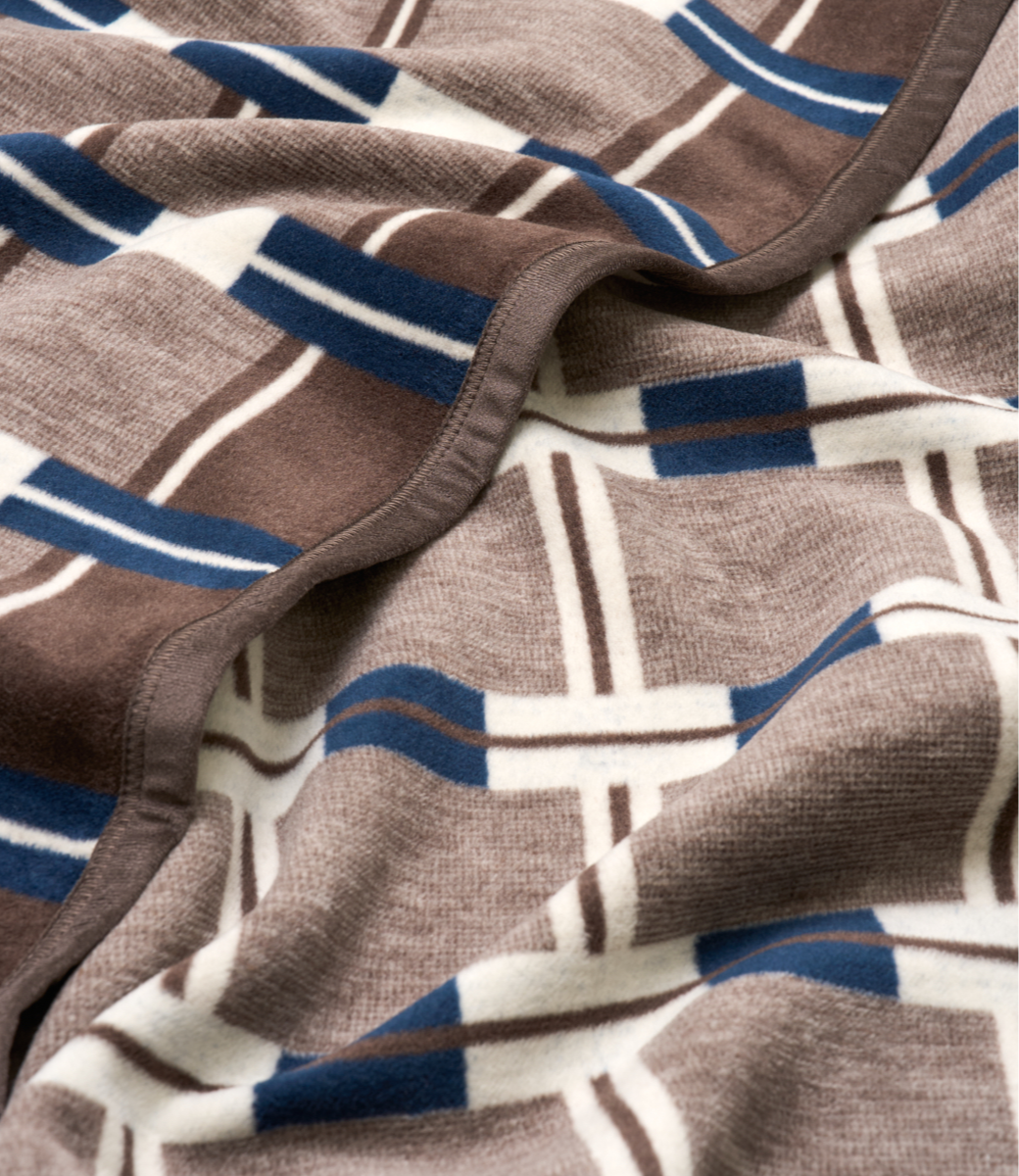 Wilder Grid Blanket - Baseline Social
