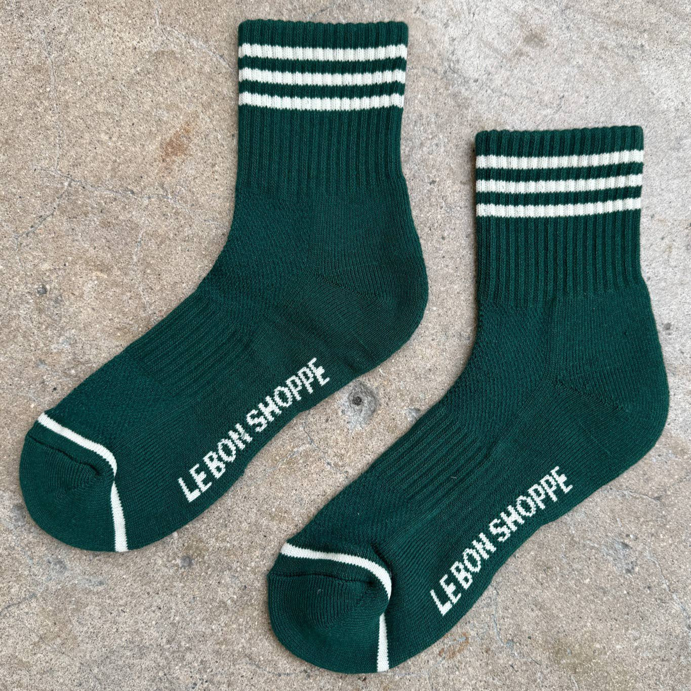 Le Bon Shoppe Girlfriend Socks in Hunter Green