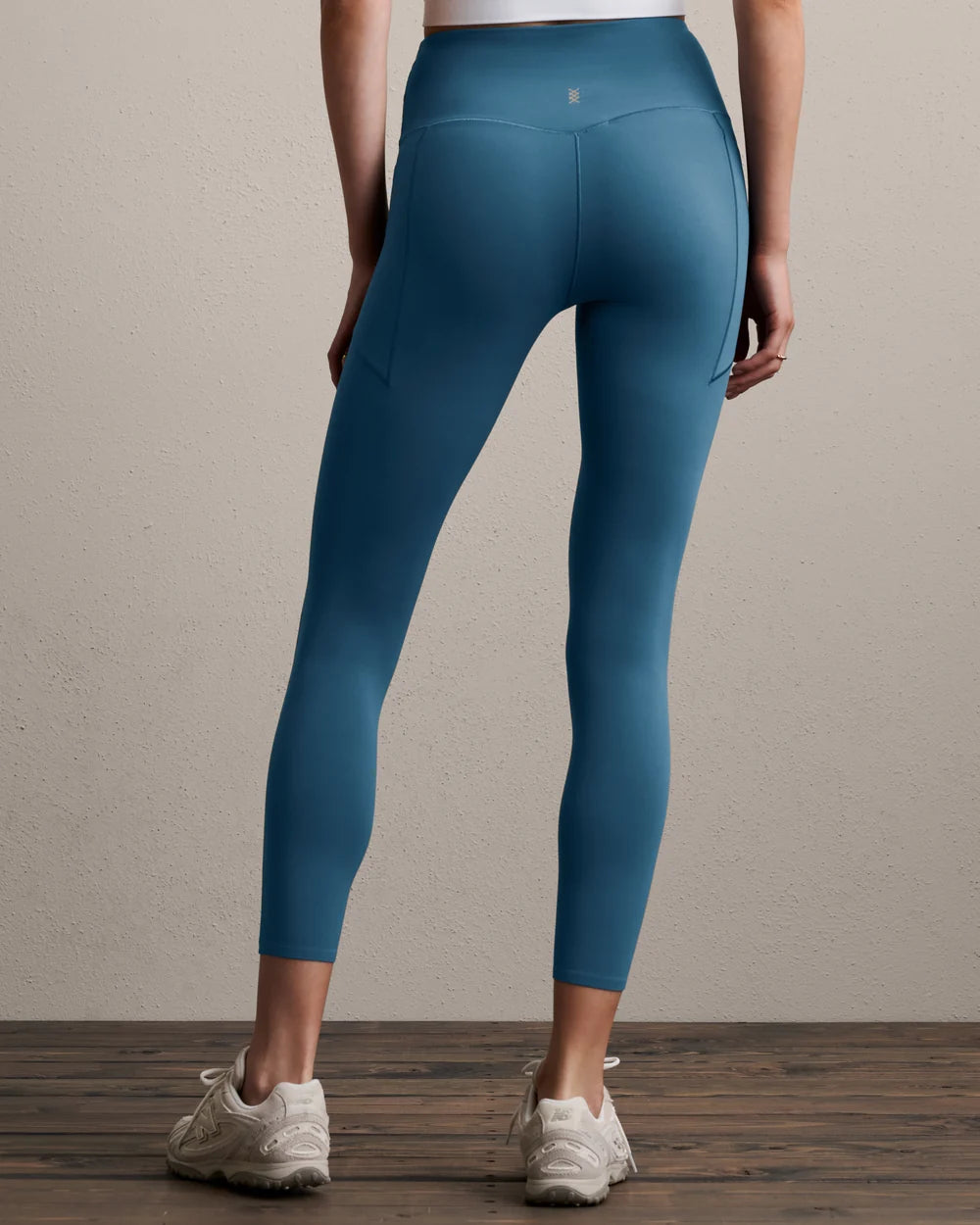 Revive 7/8 Pocket Legging in Stellar Blue