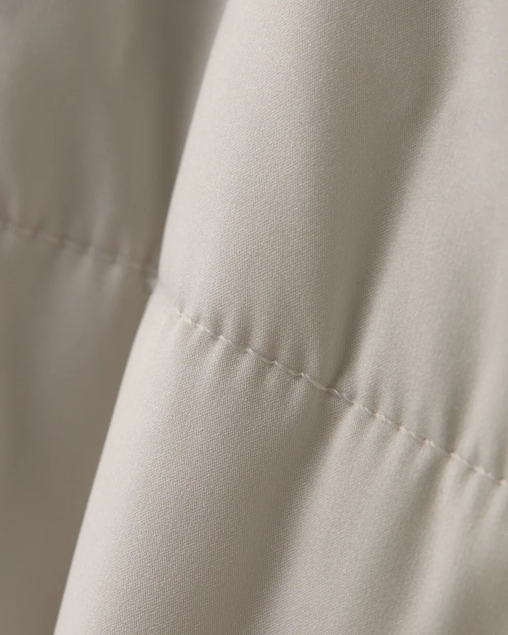 Rhone Chalet Quilted Jacket in Salt at Baseline Social