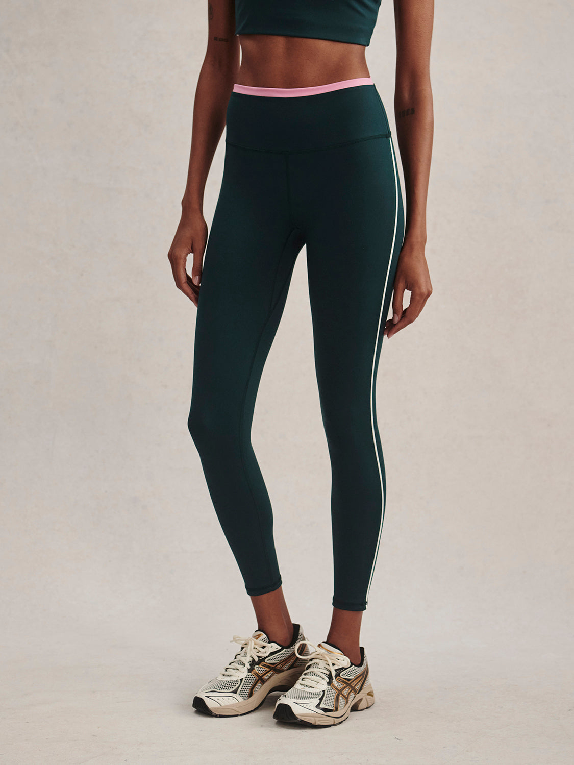 Varley FreeSoft Contrast Legging 25" in Ponderosa Pine at Baseline Social