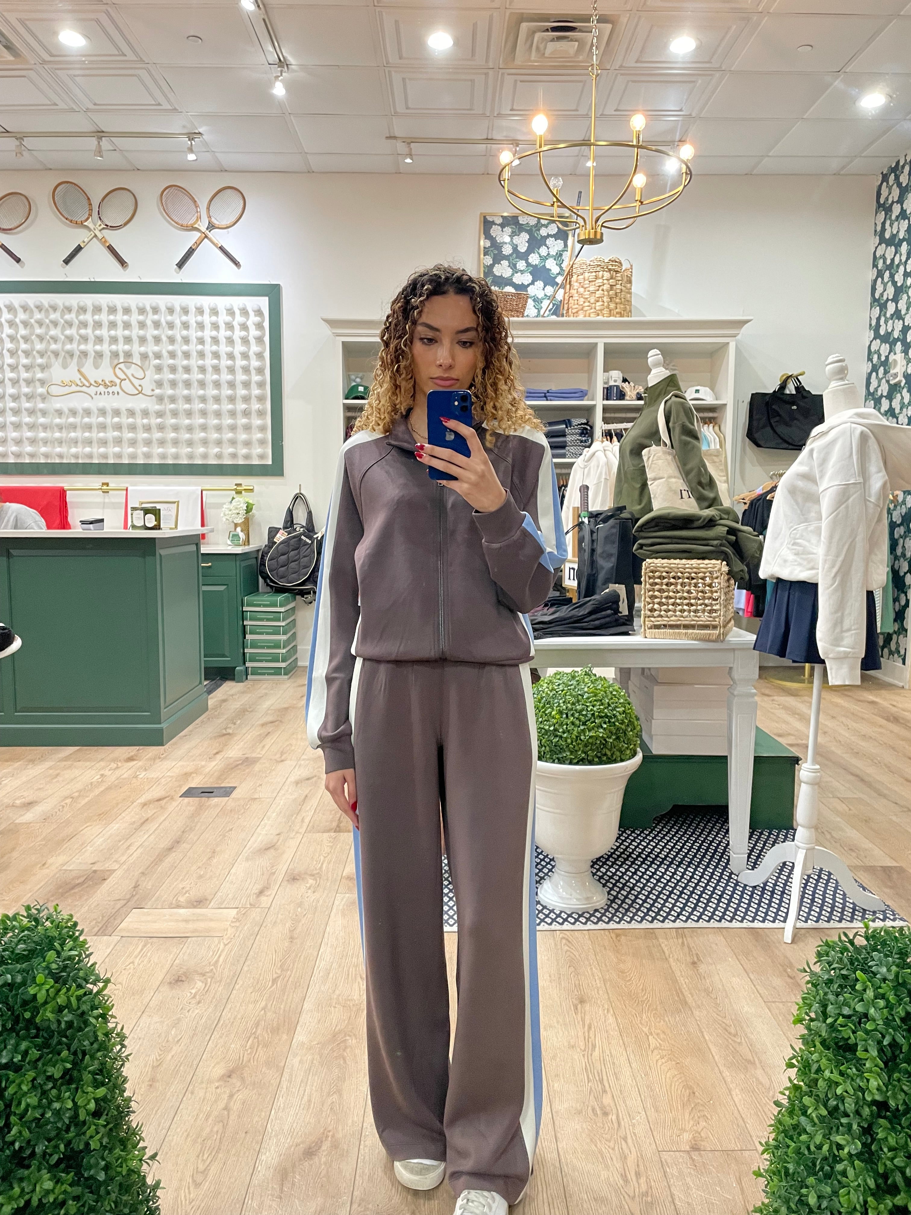 AirEssentials Colorblock Wide Leg Track Pant in Dark Cacao/Powder