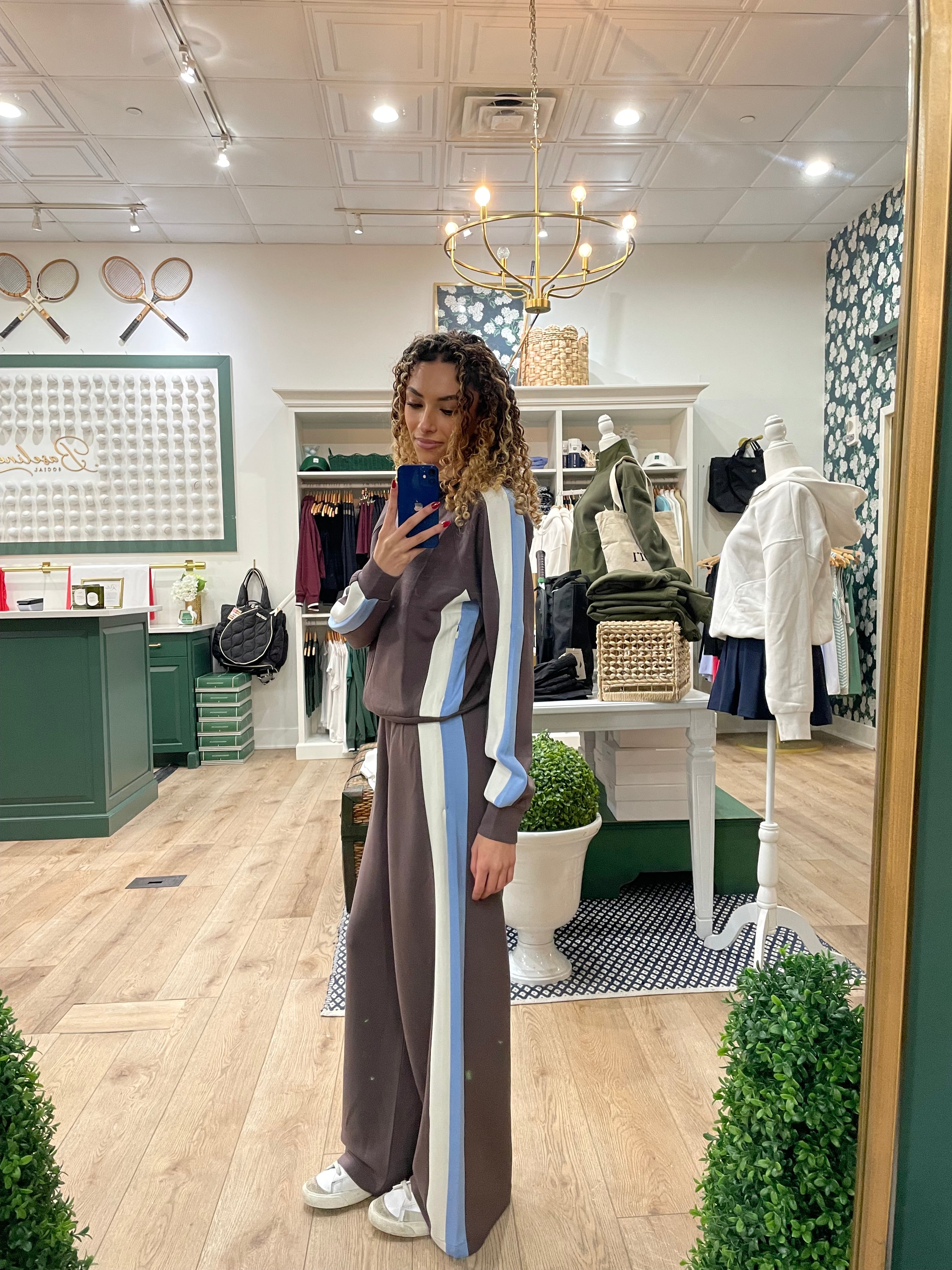 AirEssentials Colorblock Track Jacket in Dark Cacao/Powder