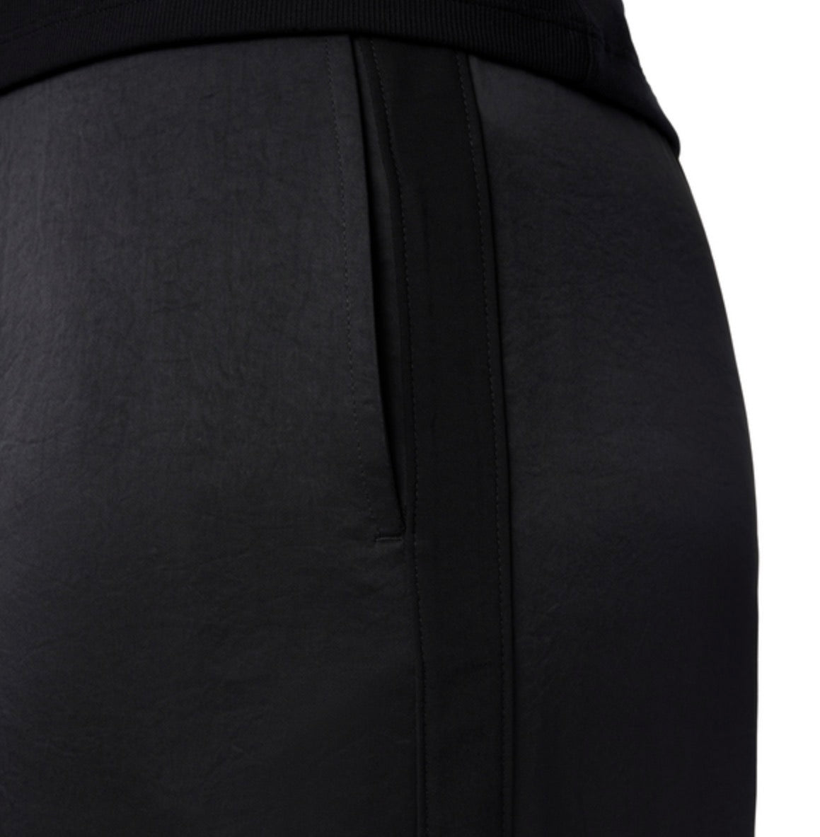 Satin Wide Leg Pant in Very Black - Baseline Social