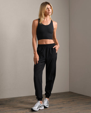 Rhone Mirage Jogger in Pure Black at Baseline Social