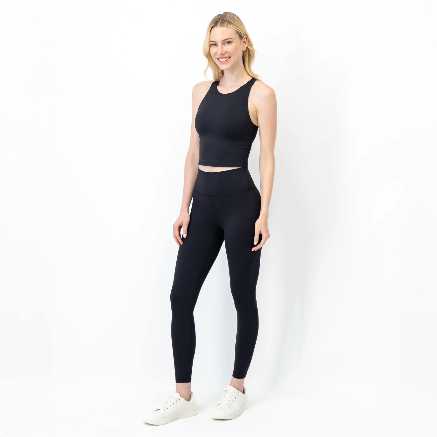 Vista Crop Tank in Midnight Black