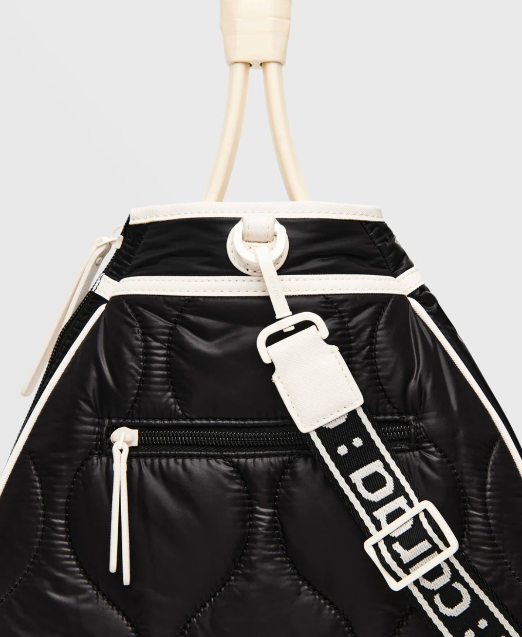 Caraa Tennis Racquet Sling Quilted in Black at Baseline Social