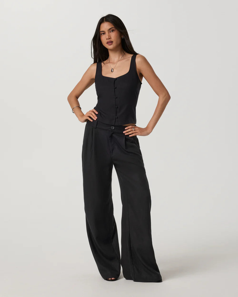 Vuori Trestles Twill Button Front Top in Black at Baseline Social