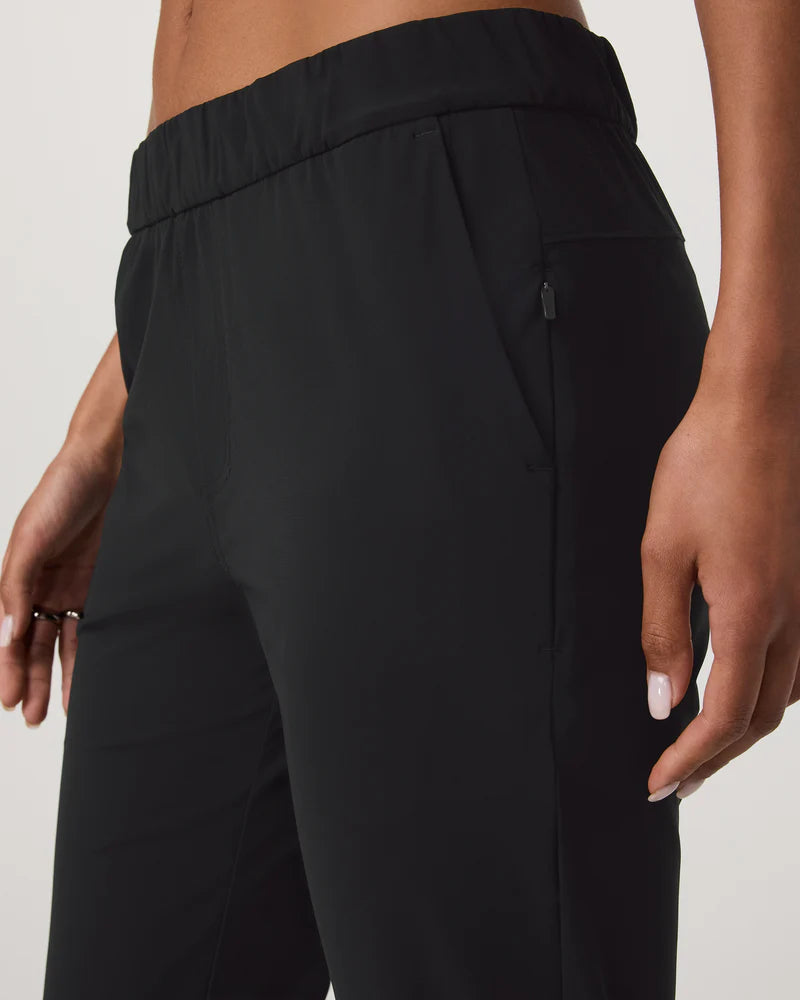 Miles Ankle Pant in Black