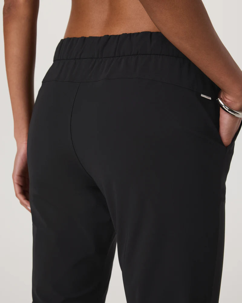 Miles Ankle Pant in Black