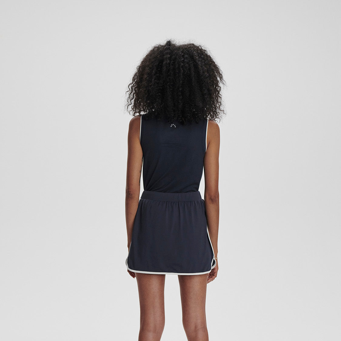 Varley Archer Mid Rise Skort 13.5 in Blue Nights