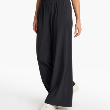 Vuori Villa Wideleg pant in black